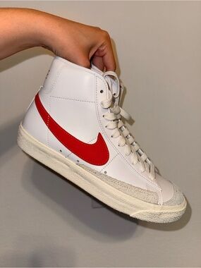 NIKE Blazer Mid '77 Vintage